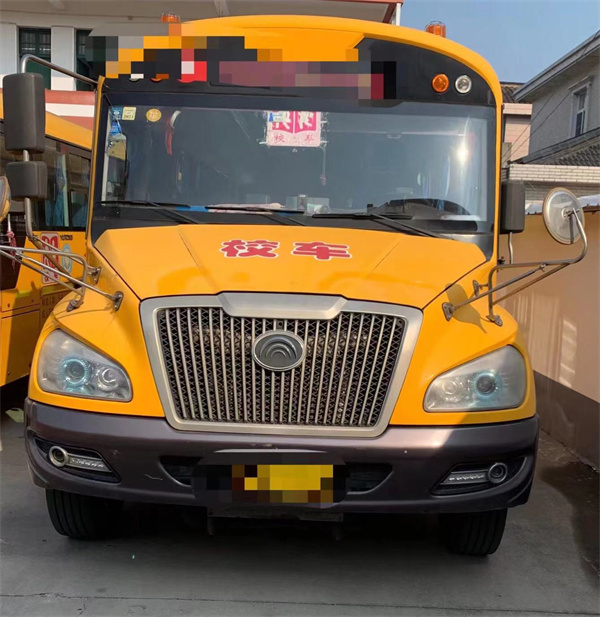 濟(jì)寧46座二手校車(chē)